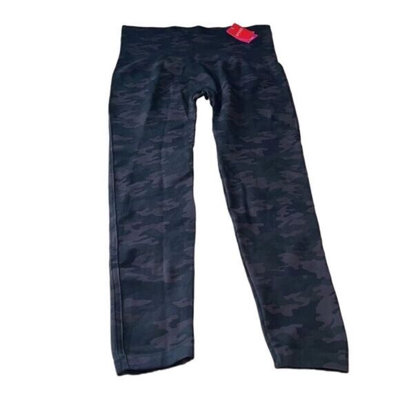 Spanx Black Camo‎ Look At Me Now Seamless Leggings Size 3X NWT - Picture 2 of 12